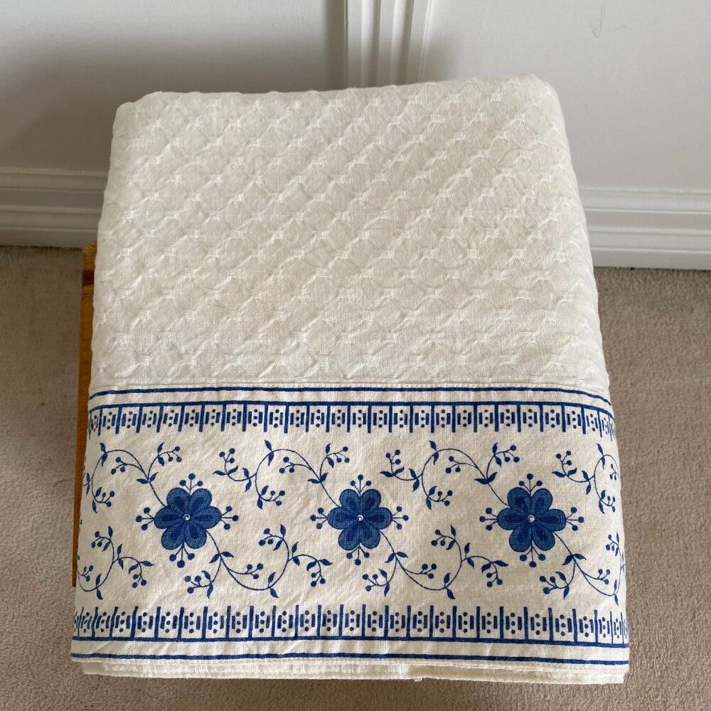 Table Cloth Blue Floral Trim